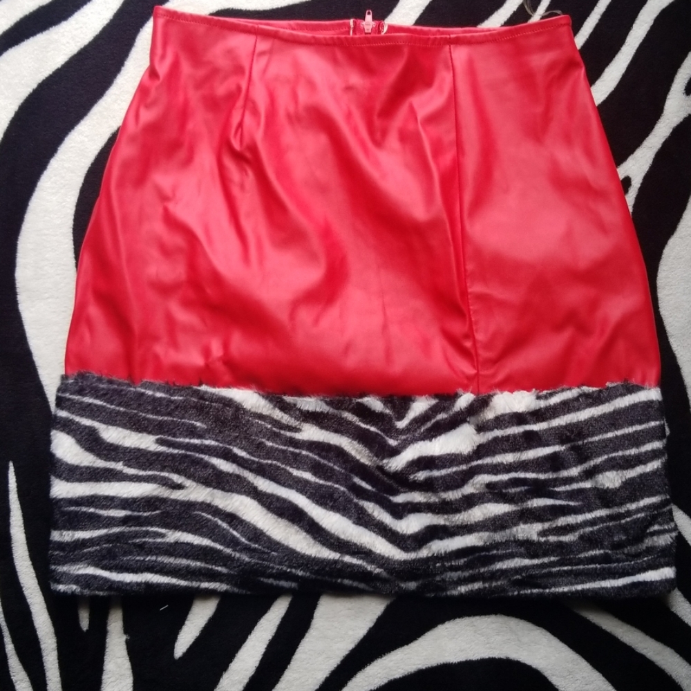 Leather skirt